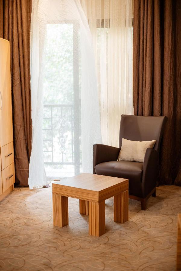Ndaru Luxury Suites Кигали Екстериор снимка