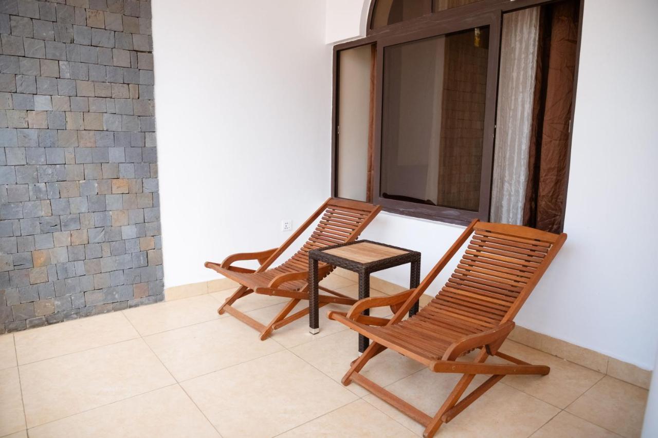 Ndaru Luxury Suites Кигали Екстериор снимка